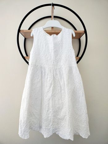 6 ans robe été broderie anglaise étiquette coupée 