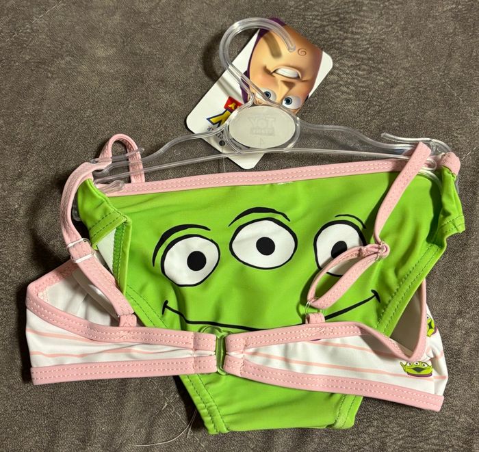 Maillot de bain 2 pièces Toy story taille 4 ans Disney Neuf - photo numéro 2