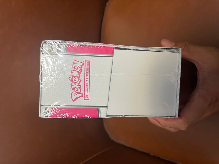 Pokémon - ETB Flamme Blanche EV 10.5 - photo numéro 3