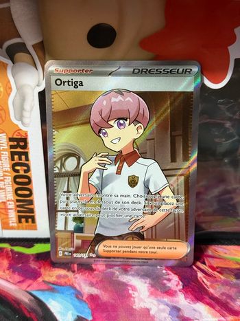 Pokémon Ortiga 141/131 Évolutions prismatiques - EV.8.5