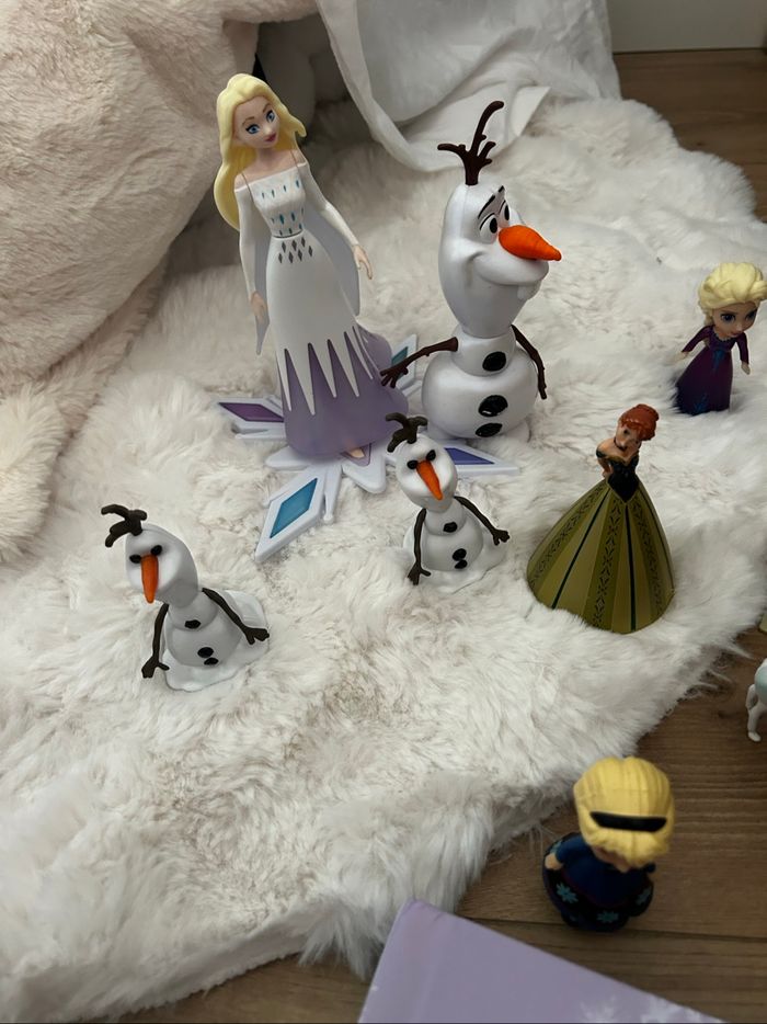 Gros lot figurine reine des neiges - photo numéro 3