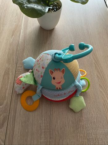 Boule jeux sophie la girafe