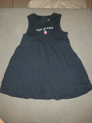Deux robes papa, maman ne t'aime kiabi 18 mois