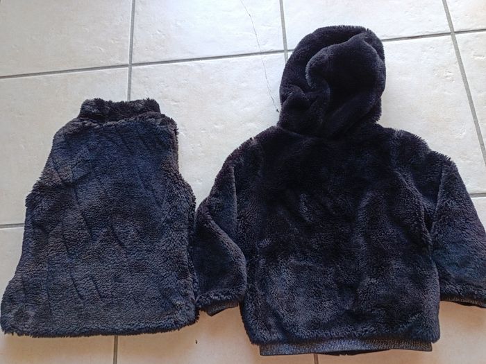 Lot vestes moumoute fille petit 4 ans - photo numéro 6
