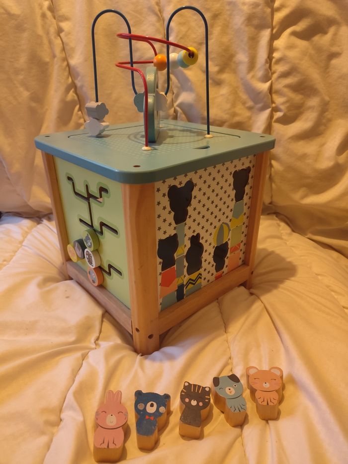 Cube d'activité Verbaudet