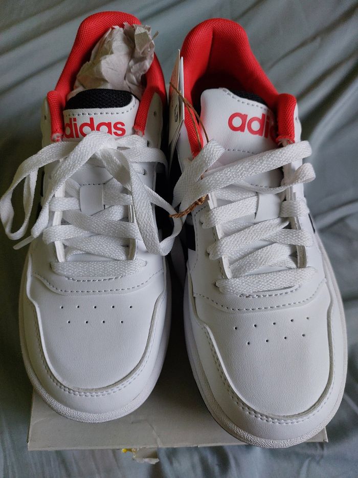 Baskets adidas neuves