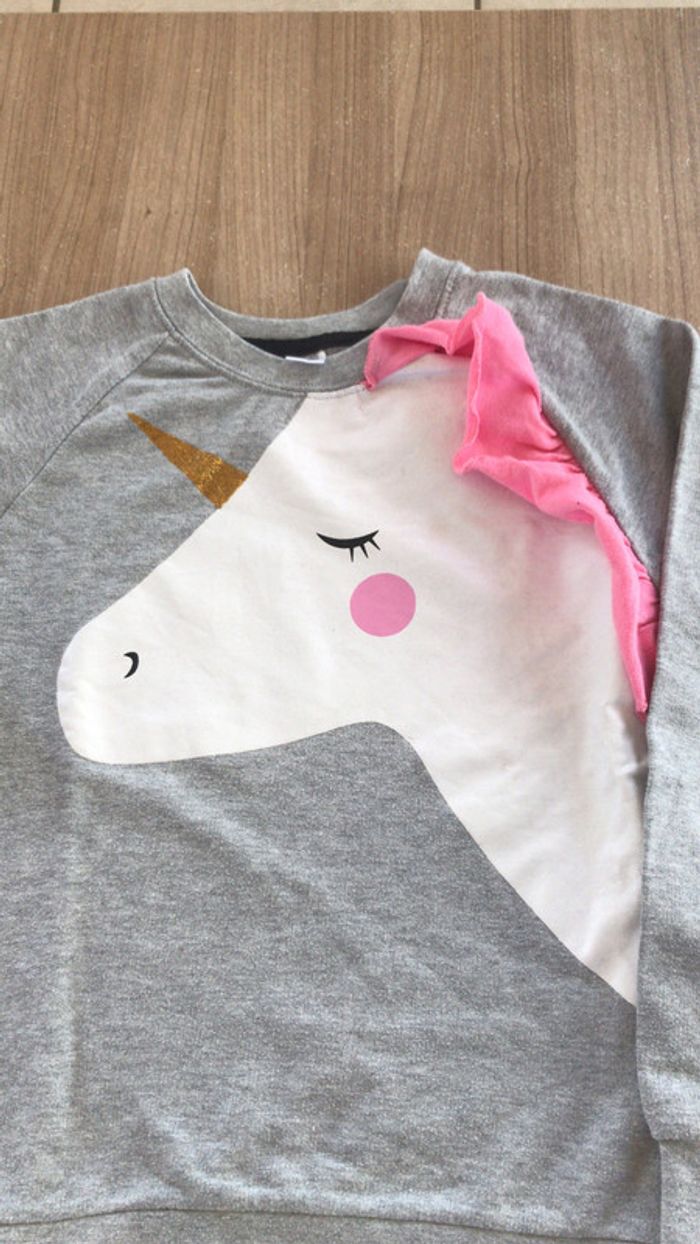 Sweat-shirt licorne - photo numéro 2