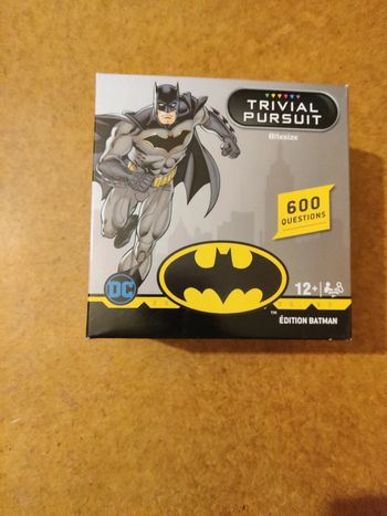 Jeu de société trivial poursuit Batman NEUF