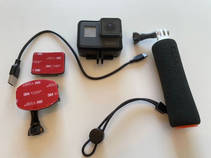 GoPro Hero 7 Black avec accessoires - photo numéro 3