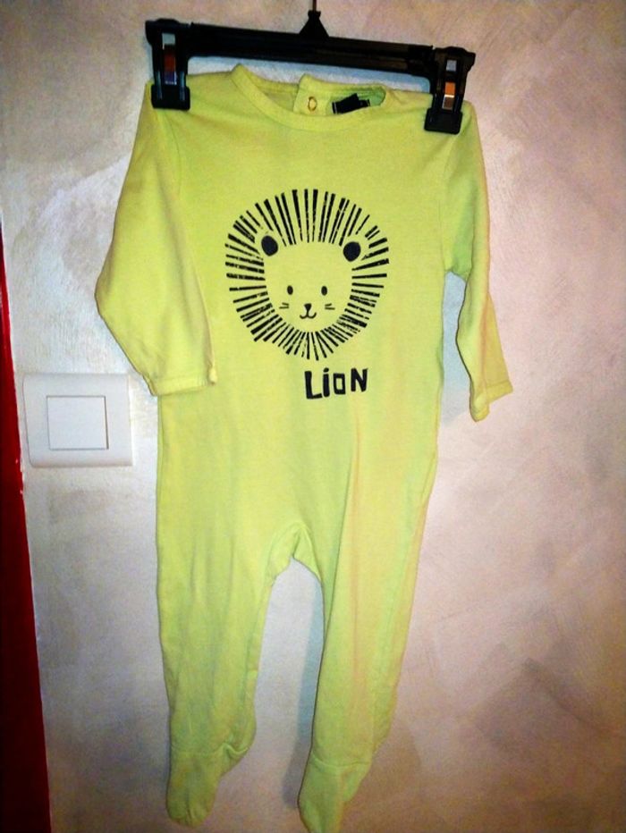 Pyjama ou grenouillère kiabi bébé 12 mois