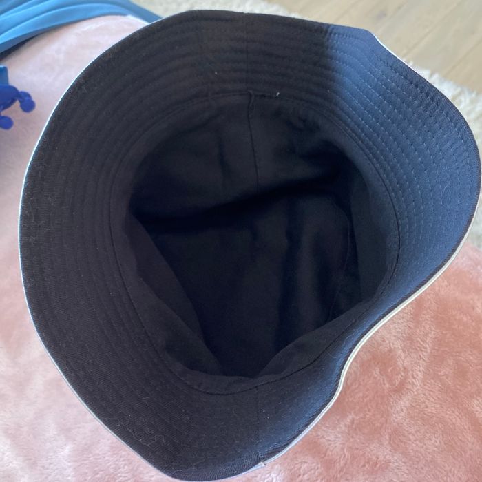 Chapeau de pluie - photo numéro 2