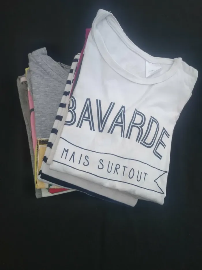 Lot de 12 Tee shirt Fille Taille 6 Ans - photo numéro 3