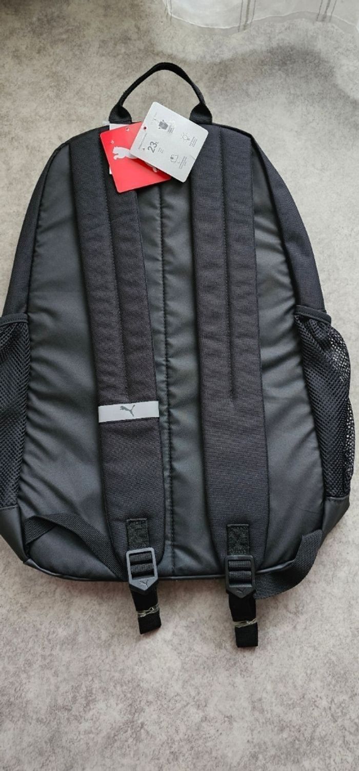 Sac à dos noir Puma neuf avec étiquette très pratique - photo numéro 4