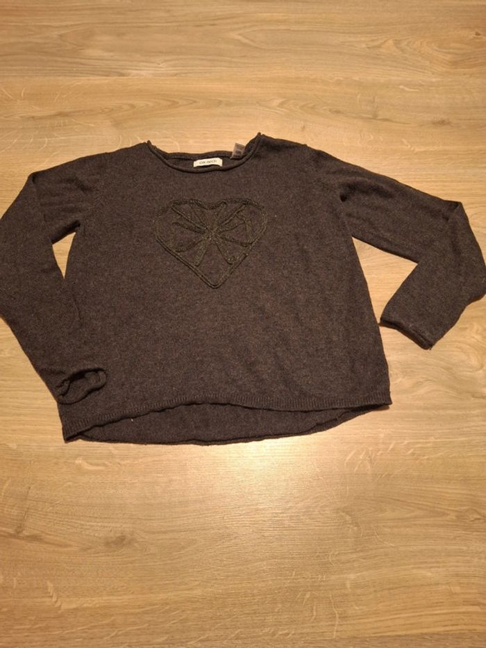 Pull gris foncé fille okaidi 8 ans