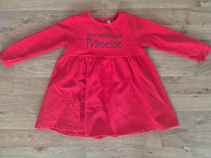 Robe rouge