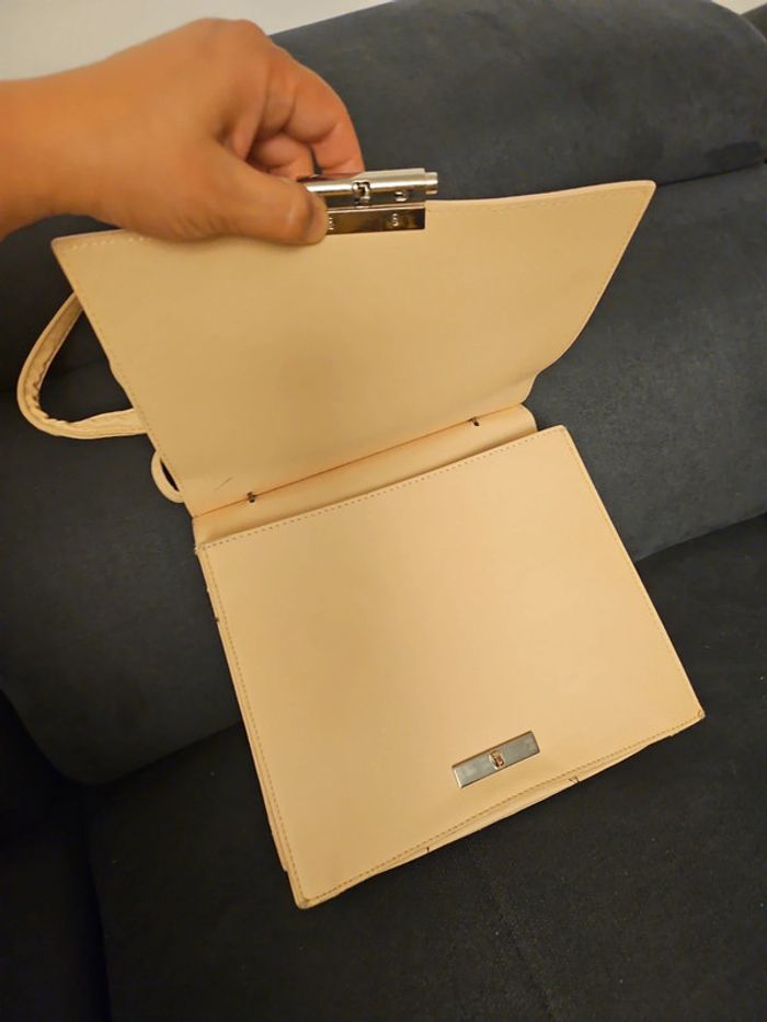 Sac rigide - photo numéro 2