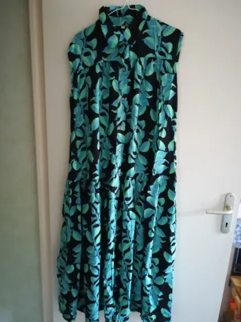 Jolie robe longue d'été, taille M, achetée au marché, neuve