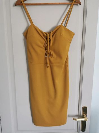 Robe moulante jaune