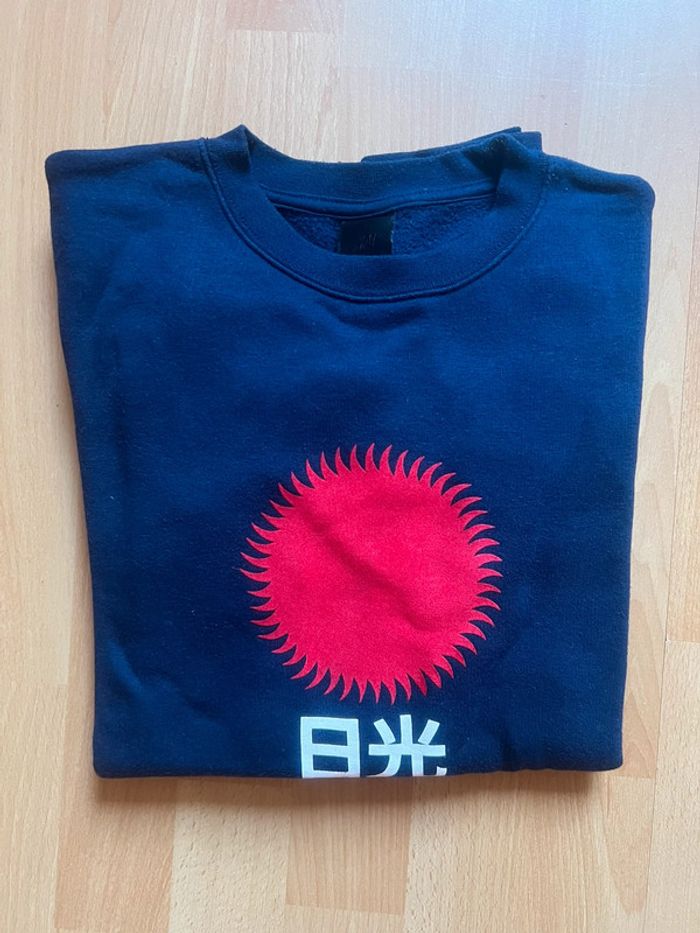 Pull H&M motif Japon bleu taille XS