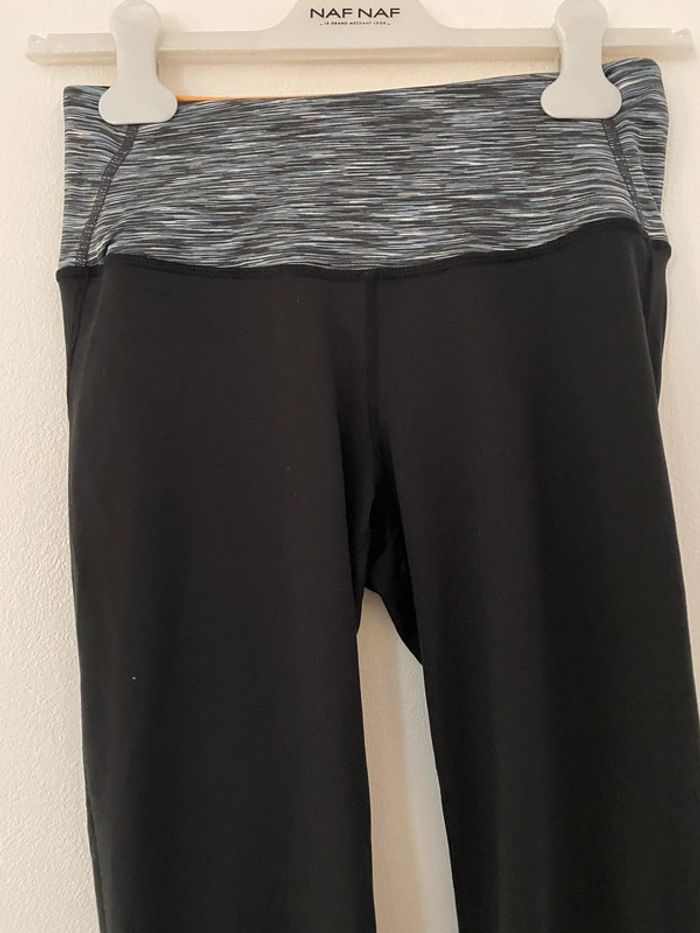 H&M Leggings Emboîtant Fitness Noir Taille 36/S - photo numéro 2