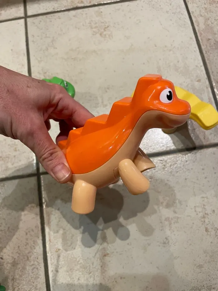 Lot de jouets dinosaures pour bébé - photo numéro 3