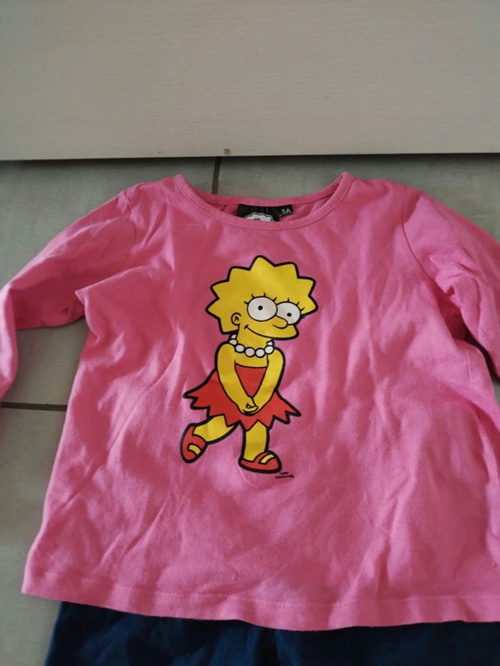 Pyjama porté une ou deux fois taille 5 ans - photo numéro 2