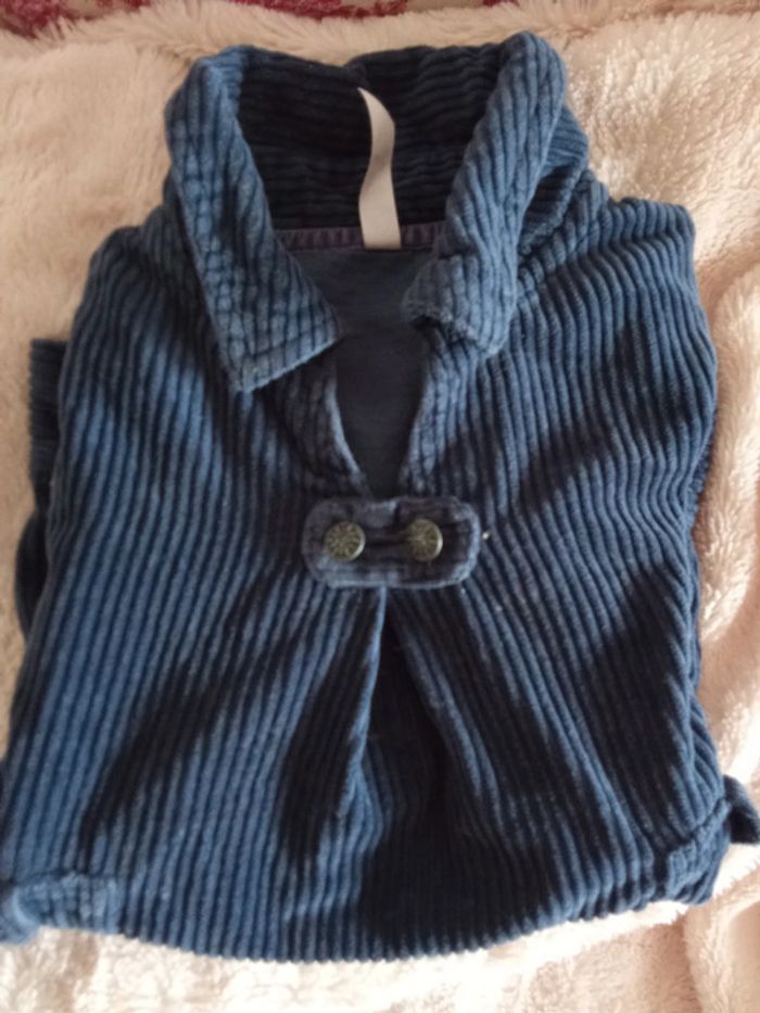 Superbe petite robe style velours 3 ans