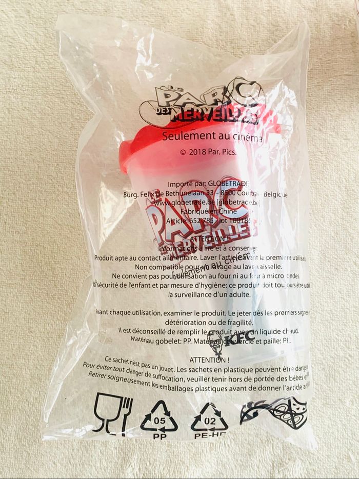 Lot 2 gobelets en plastique du film "Le parc des merveilles" KFC - photo numéro 4