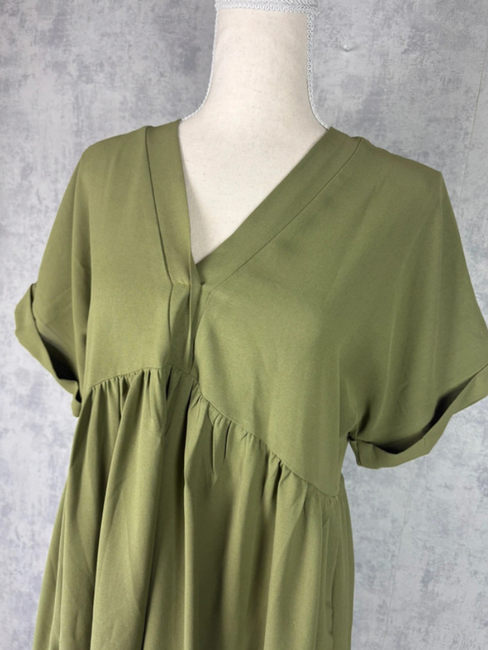 🌸 Robe fluide Vert Olive Taille 40/42 🌸 - photo numéro 2