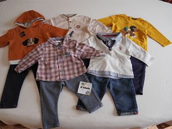 Lot n° 8 Vêtements Obaibi 6 mois : 5 Pantalons + 5 Hauts