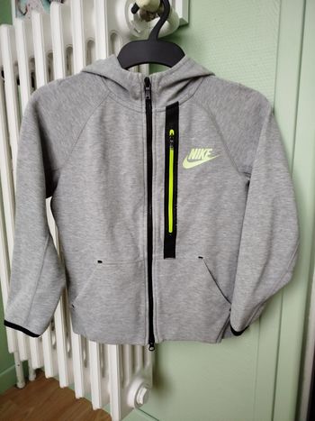 Gilet de sport Nike fille