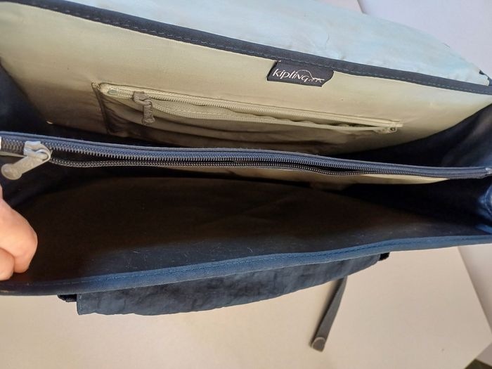 Cartable Kipling bleu marine - photo numéro 4