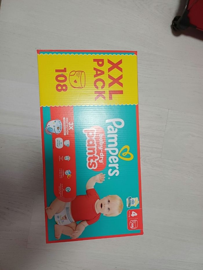 108 couches culottes pampers pants taille 4