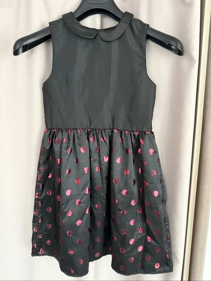 Robe à pois noir rose Kiabi