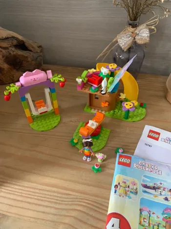Lego la fête au jardin de fée minette de Gabby chat