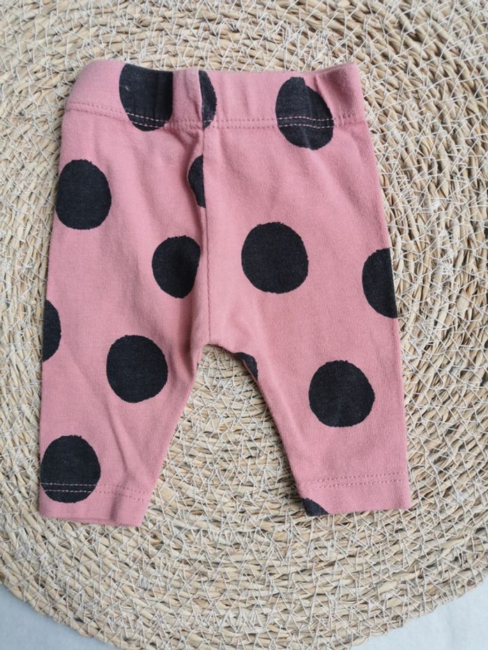 Lot 3 leggings 👣 1 mois - photo numéro 3