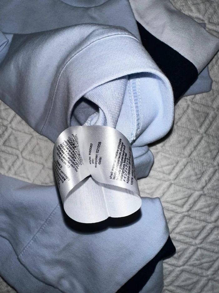 Jolie tenue Hugo Boss état neuf - photo numéro 6