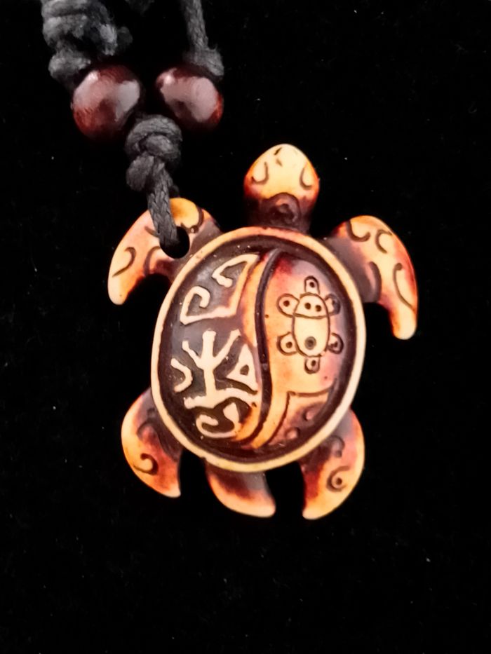 Collier corde réglable, pendentif tortue