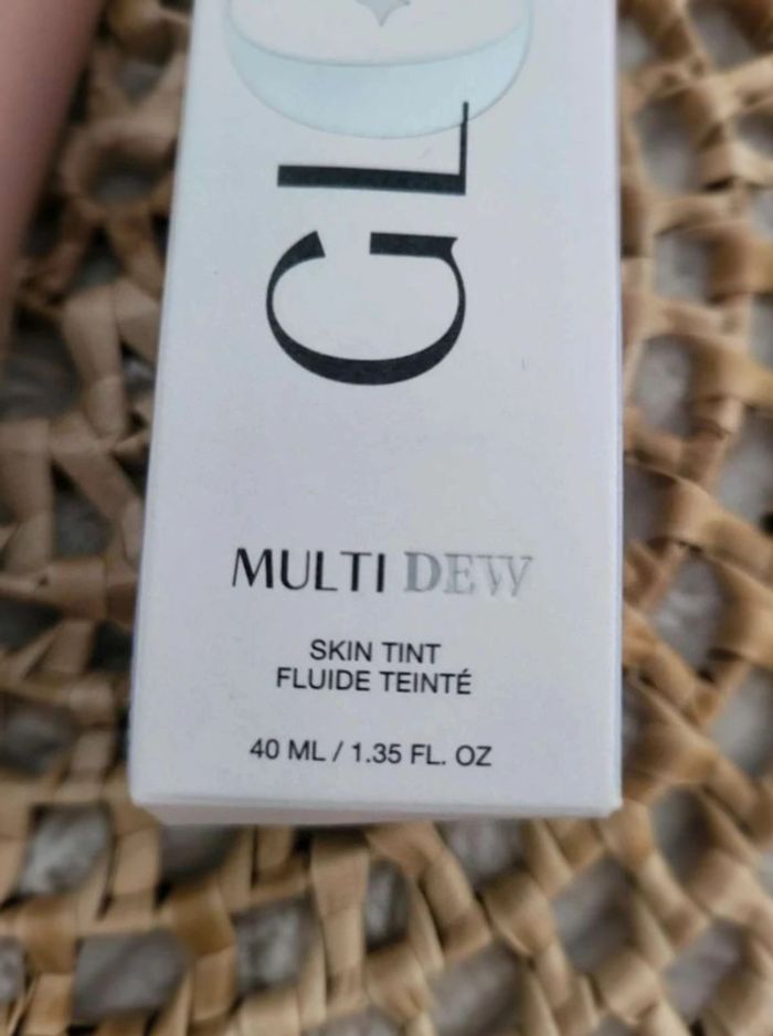 Fond de teint + pinceau Huda Beauty neuf - photo numéro 4