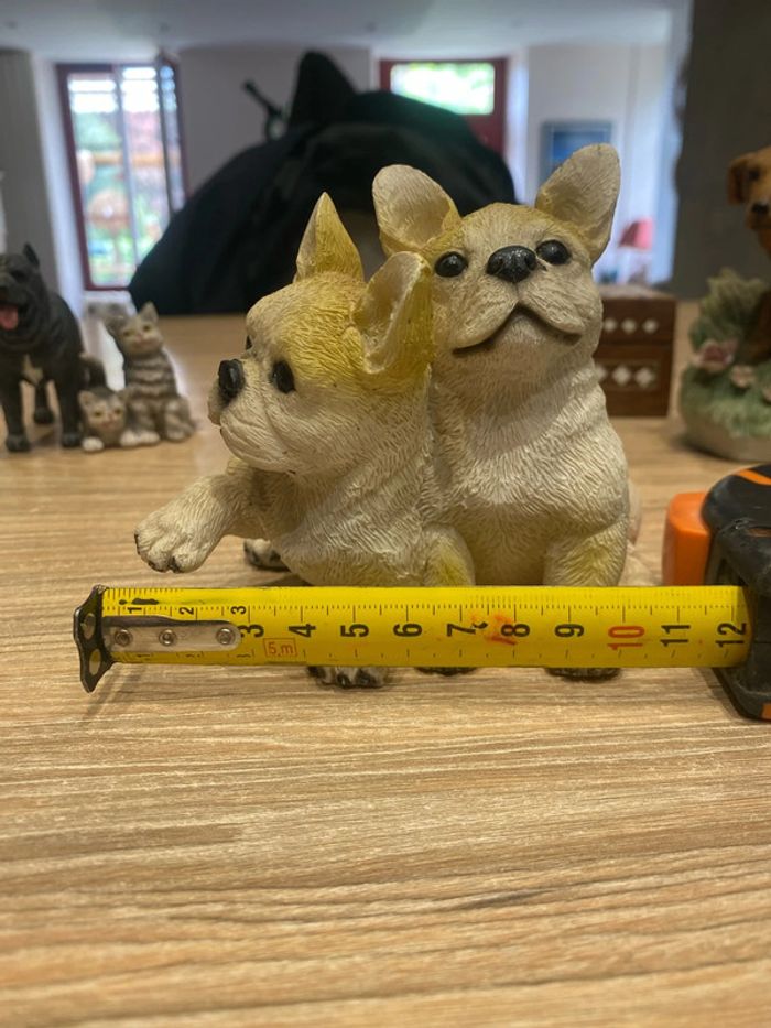 Duo de petits bouledogues français en résine - photo numéro 9
