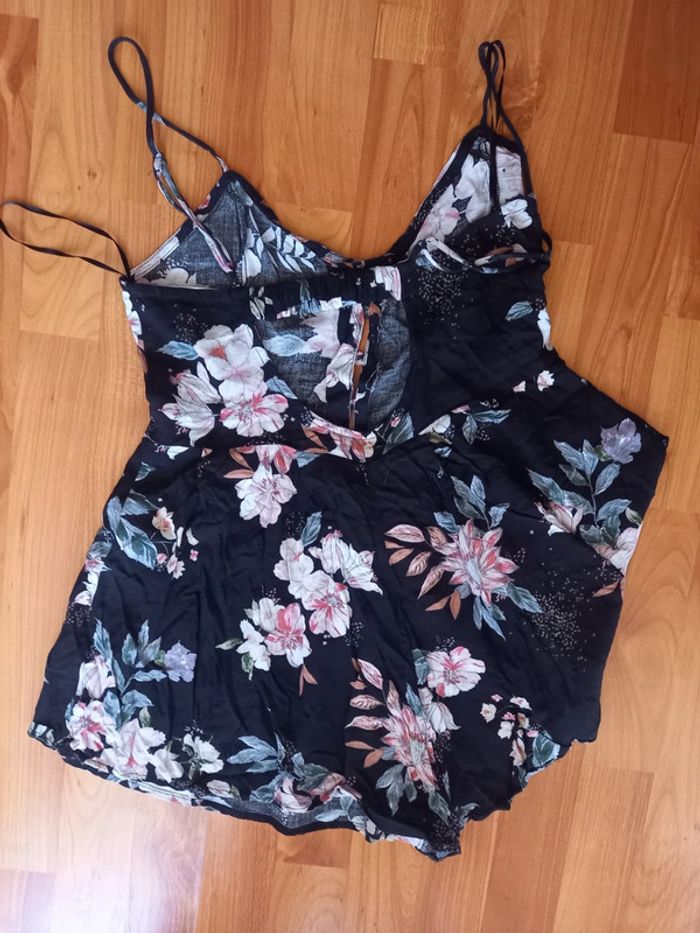 Combishort fleurie taille 36 - photo numéro 4