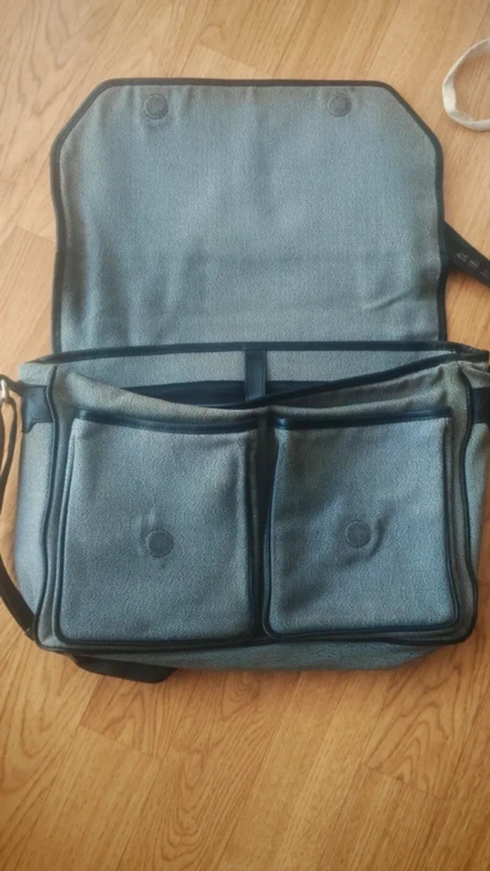 Besace Lancaster en toile - à réparer - photo numéro 2