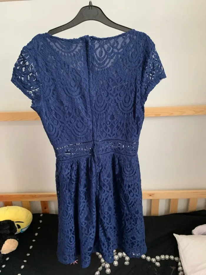 Robe dentelle bleu - photo numéro 5