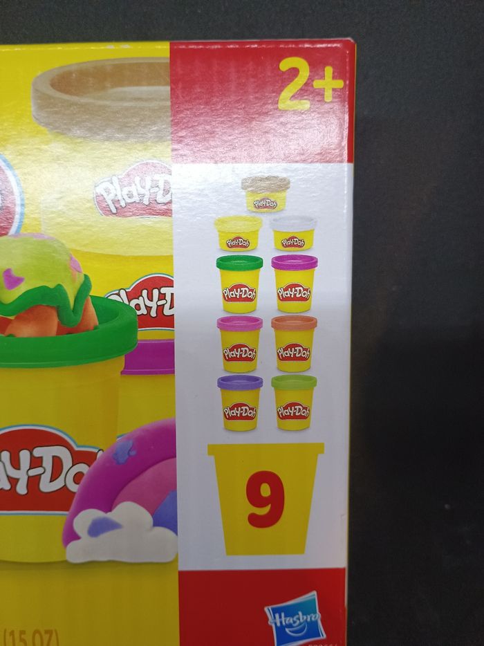 Pâte à modeler neuve non ouvert parfait pour offrir - photo numéro 3