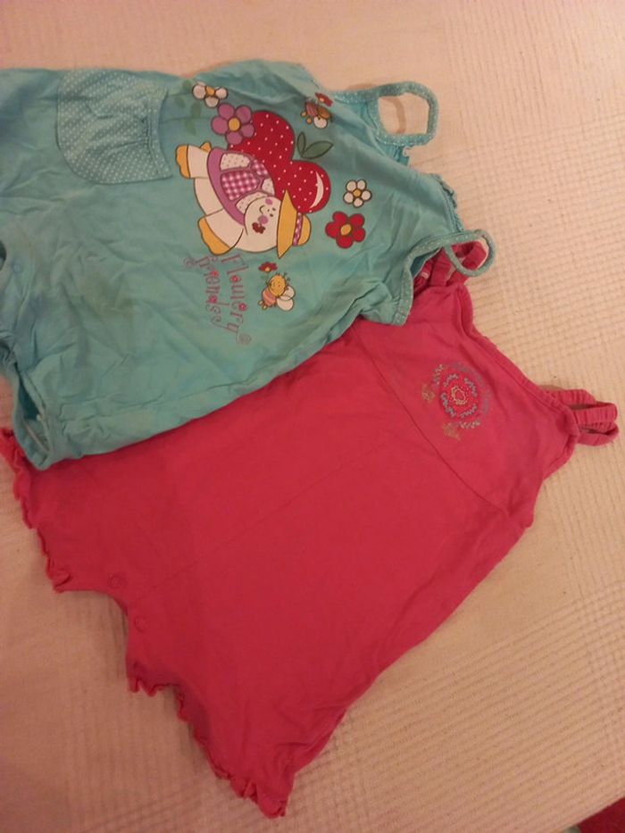 Lot 2 combishorts été coton ou pyjama 12 a 18 mois