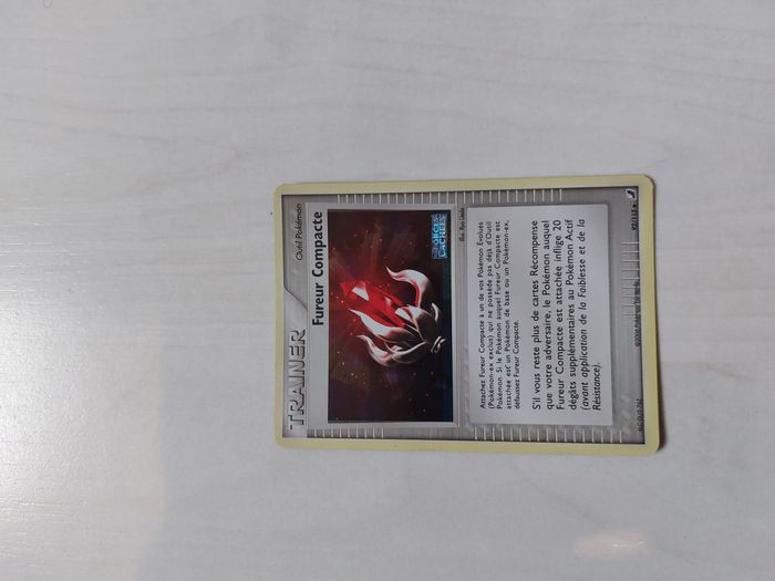 Fureur Compacte 92/115 Holo Stamped Bloc Ex Forces cachées