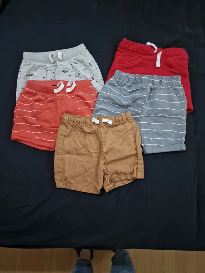 5 shorts kiabi 18 mois