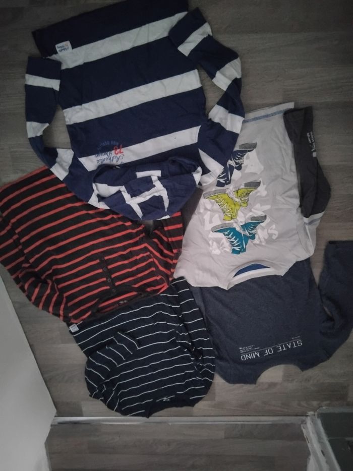 Lot de vêtements garçon 5/6 ans - photo numéro 5