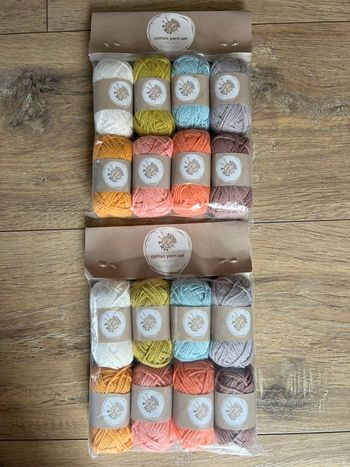 Lot de 16 pelotes de coton