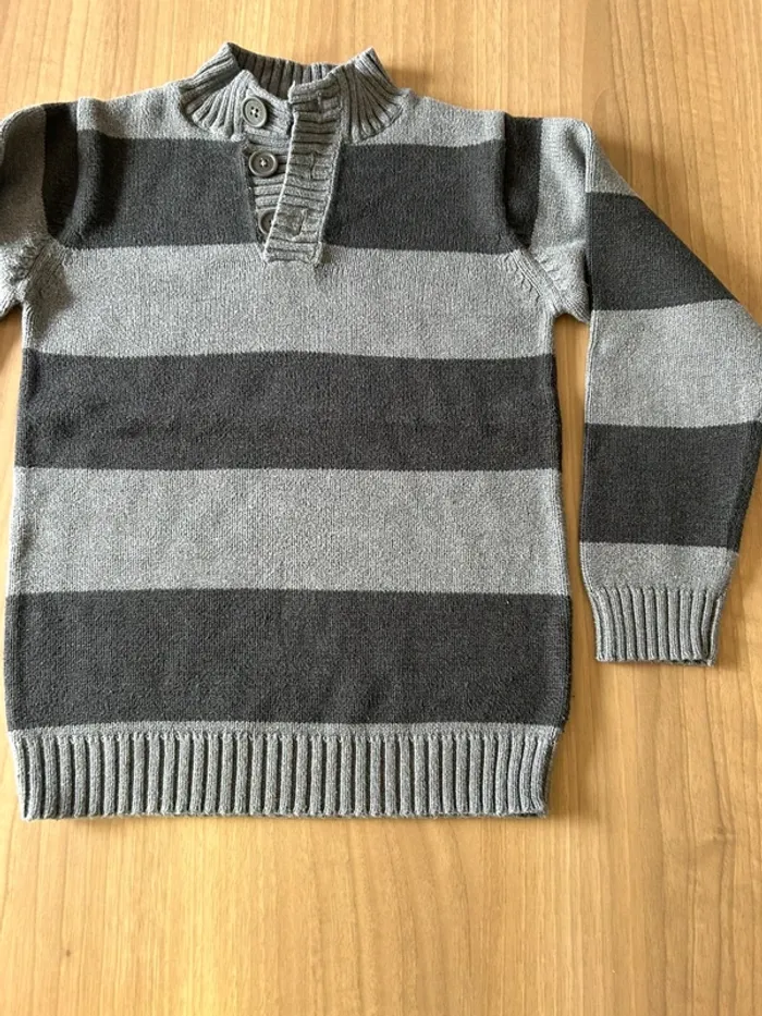 Pull NKY 8 ans - photo numéro 3